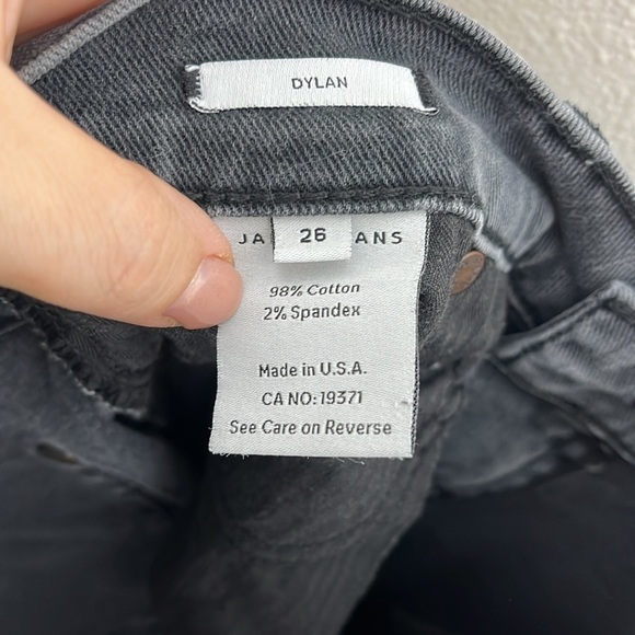 James Jeans Dylan Vintage Black Skinny Distressed Jeans Women Size 26 - Picture 5 of 6